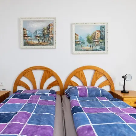 Fewo-vistamar-mit-meerblick-pool-grosser-terrasse-und-garten-grill-parkplatz-und-wlan-gratis Apartman Santa Úrsula