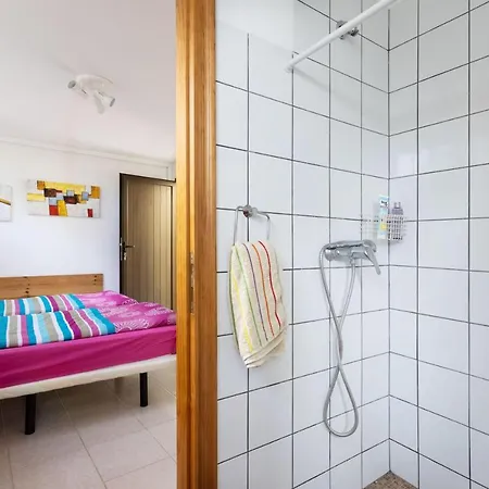 Fewo-vistamar-mit-meerblick-pool-grosser-terrasse-und-garten-grill-parkplatz-und-wlan-gratis Apartman Santa Úrsula